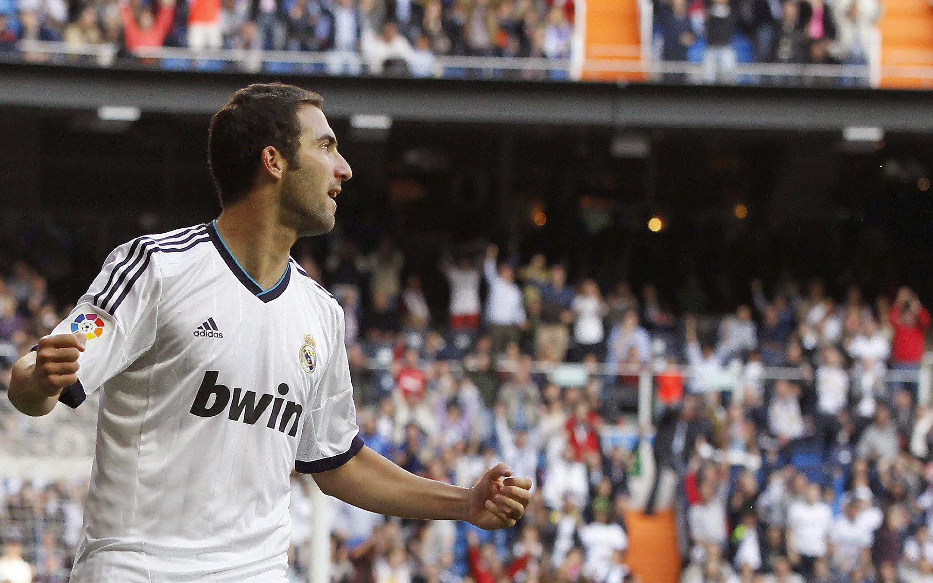 球场上“天才”陌生事:令人忍俊不禁的小插曲,球场上的人都走光了,只剩下我一个修改病句